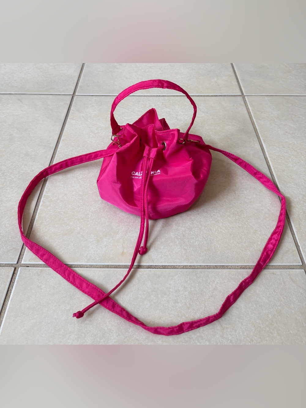 Calzedonia Limited Edition Pink Drawstring Bucket Bag Italian Beachwear Nylon